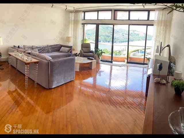 Chung Hom Kok - Pinewaver Villas 01