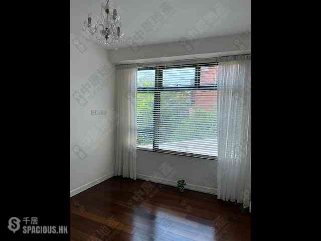 Chung Hom Kok - Pinewaver Villas 05