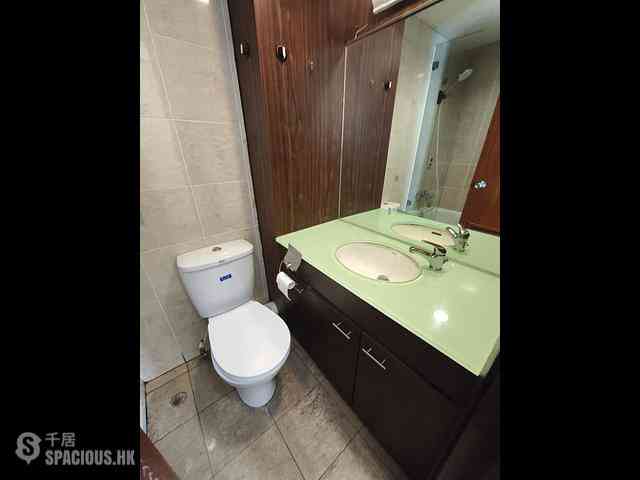 Mong Kok - Flourish Mansion 09