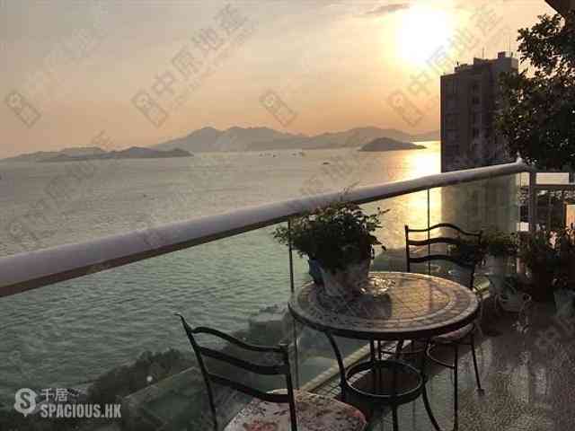 Pok Fu Lam - Villas Sorrento 04
