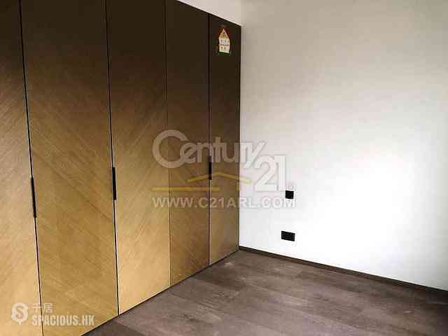 Wong Chuk Hang - Marinella Block 3 11