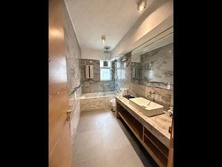 Mid Levels West - Villa Veneto 10