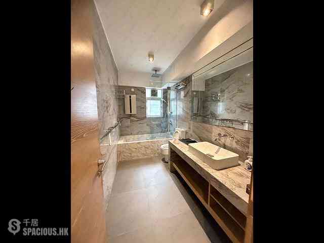 Mid Levels West - Villa Veneto 10