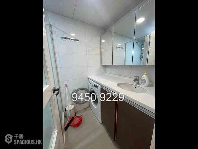 Sheung Wan - Luen Yick Building 07