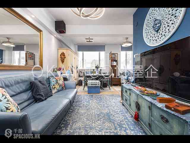 Wan Chai - Bowrington Building 02