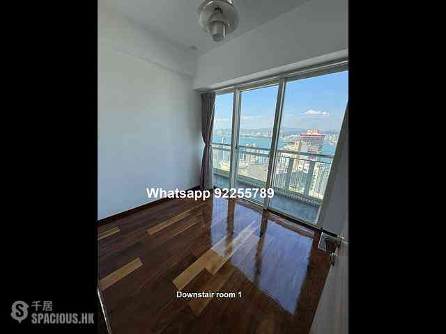 Soho - Centrestage 05