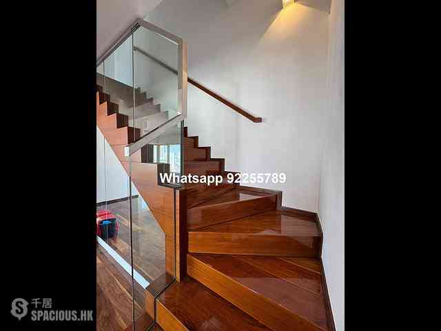 Soho - Centrestage 17