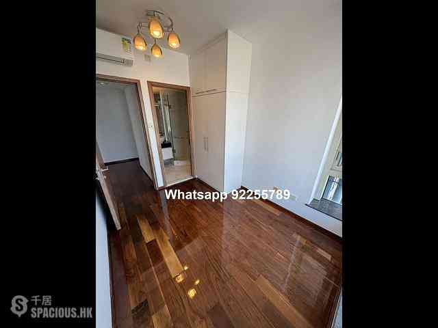 Soho - Centrestage 21