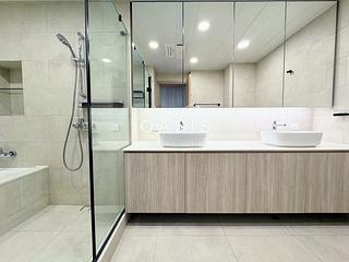 Mid Levels Central - Clovelly Court 03