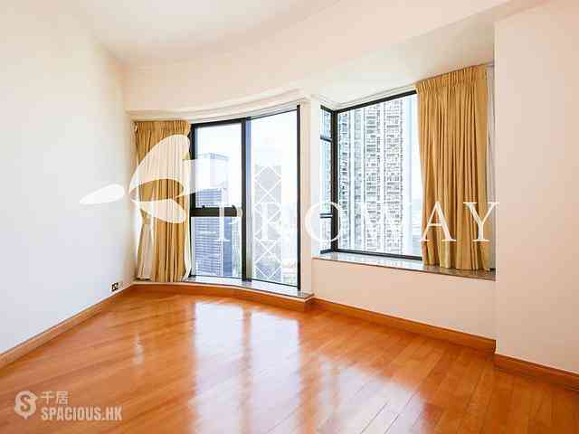 Mid Levels Central - Fairlane Tower 03