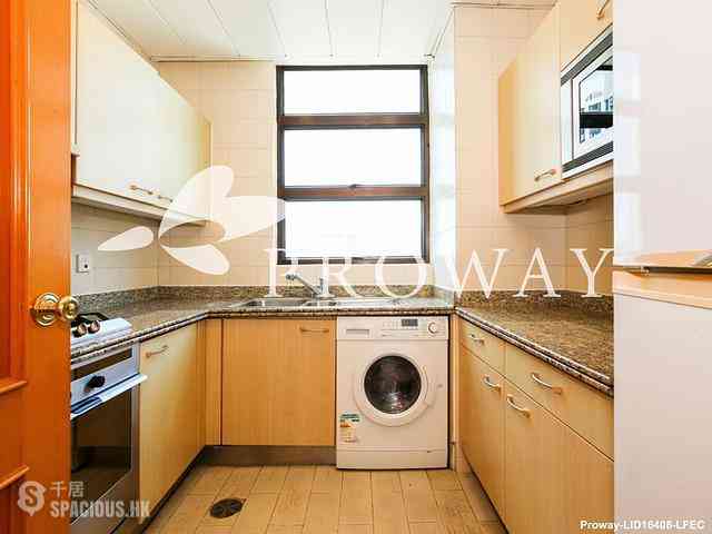 Mid Levels Central - Fairlane Tower 07