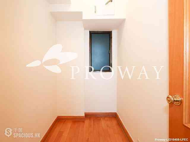 Mid Levels Central - Fairlane Tower 09