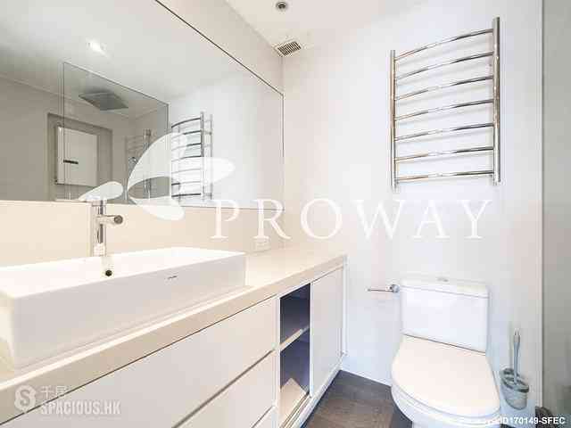 Mid Levels West - Euston Court 06
