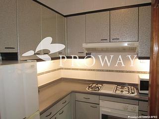 Mid Levels Central - Hillsborough Court 06