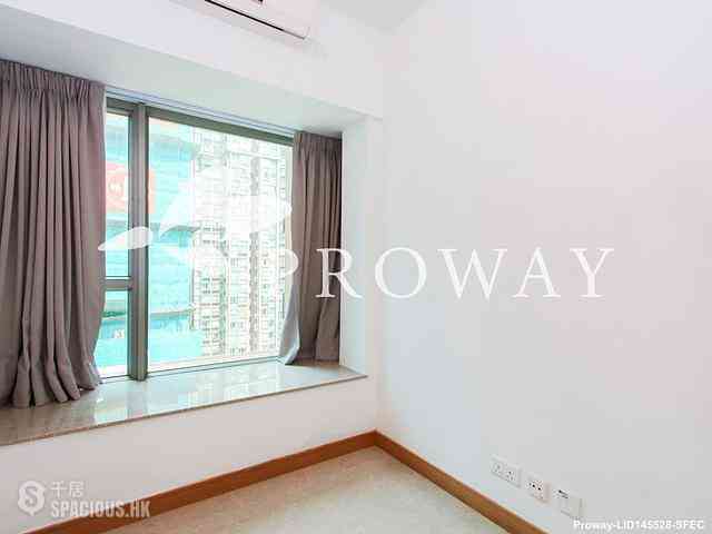 Causeway Bay - Diva 09