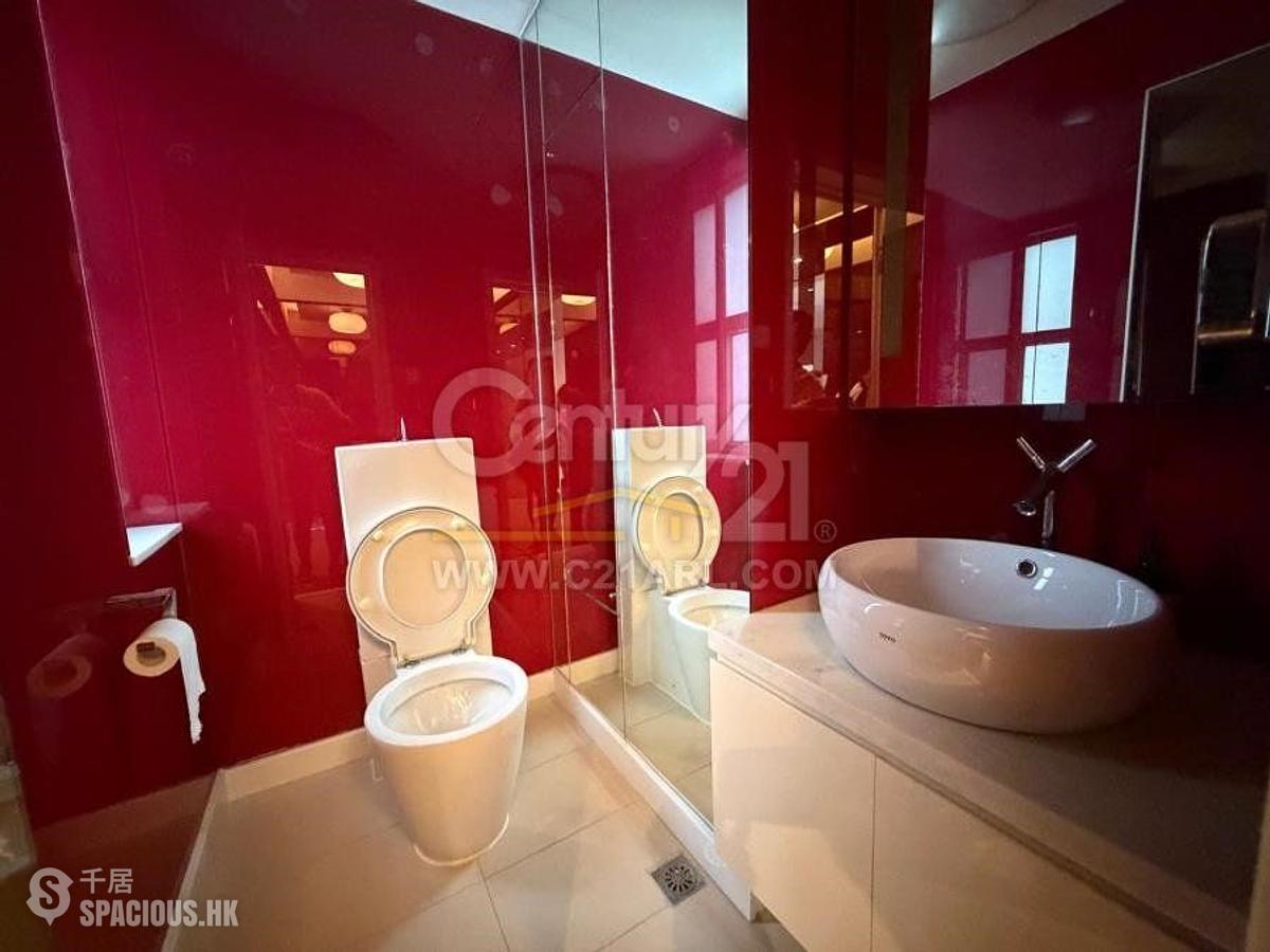 Pok Fu Lam - Woodbury Court 01