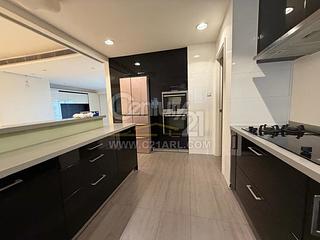 Pok Fu Lam - Woodbury Court 03