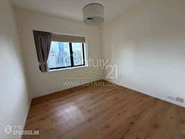 Central - The Albany 02