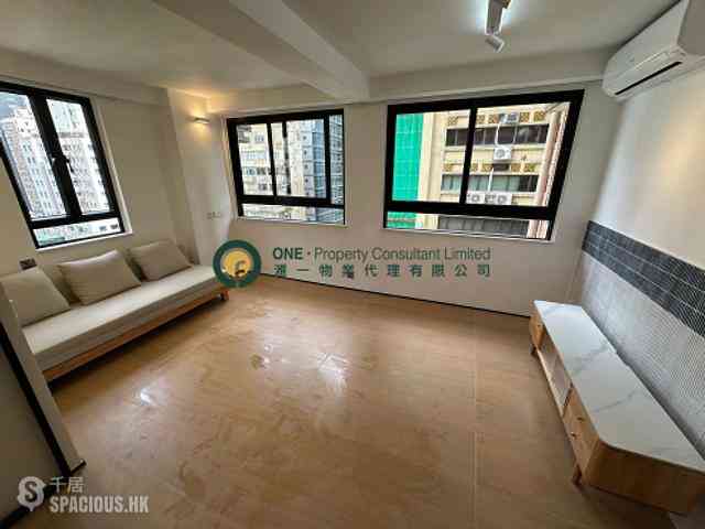 Sheung Wan - Wah Koon Building 01