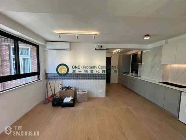 Sheung Wan - Wah Koon Building 02