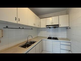 Mid Levels Central - Birchwood Place 05