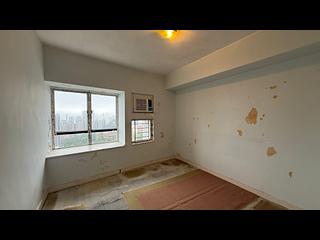 Mid Levels Central - Birchwood Place 08