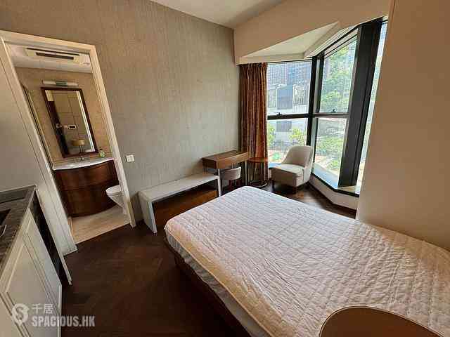 Shek Tong Tsui - One South Lane 02