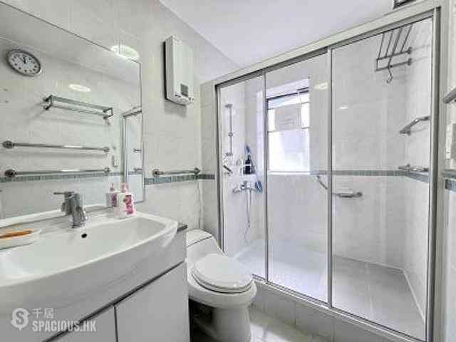 Mid Levels Central - Kennedy Heights 11
