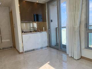 Sai Ying Pun - 63, Pokfulam Amber House (Tower 1) 05