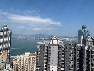 Sai Ying Pun - 63, Pokfulam Amber House (Tower 1) 09