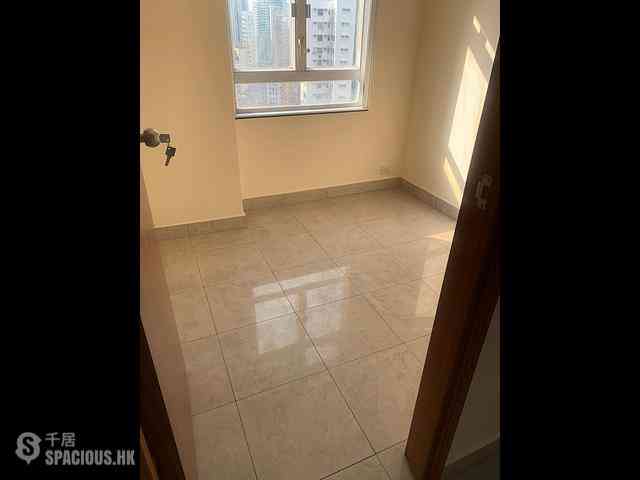 Sai Wan Ho - Ellen Building 09