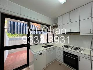 Repulse Bay - Burnside Estate 05