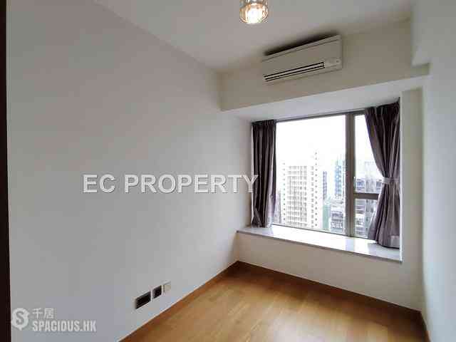 Sai Ying Pun - The Nova 08