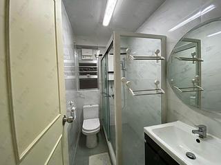Wan Chai - Phoenix Court Block 2 03