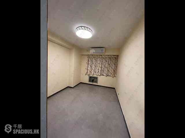 Wan Chai - Phoenix Court Block 2 13