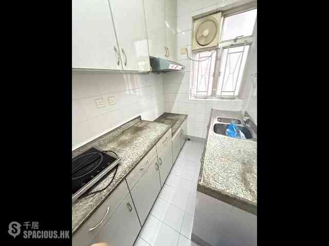 Causeway Bay - Kwong On Building 03