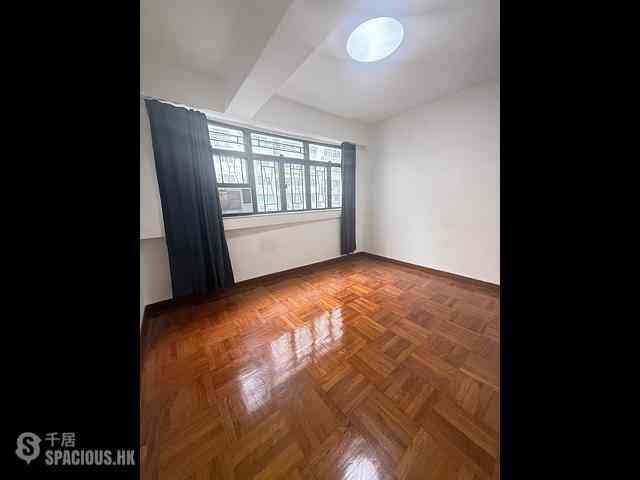 Causeway Bay - Kwong On Building 09