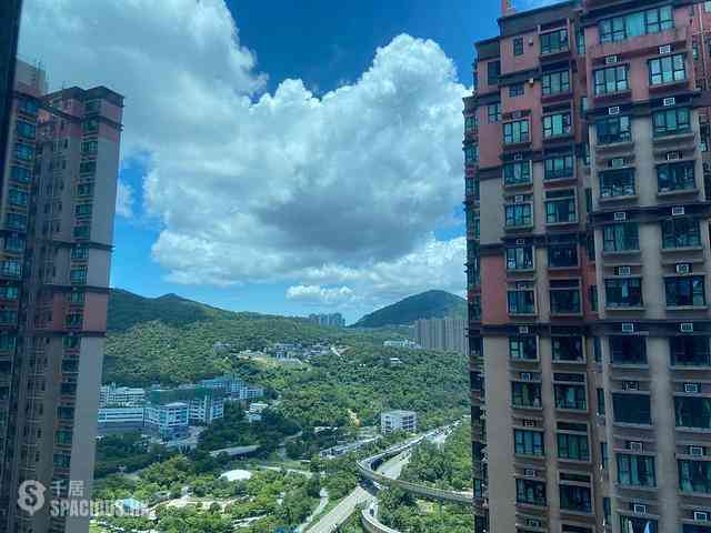 Hang Hau - Nan Fung Plaza 02