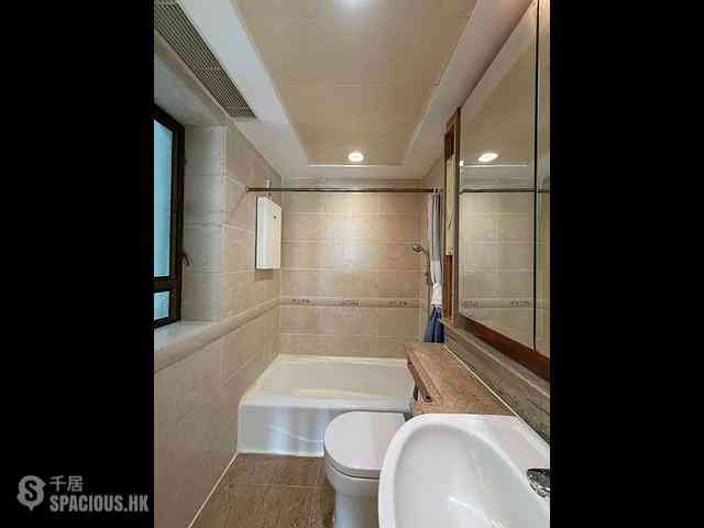 Hung Hom - Royal Peninsula 14