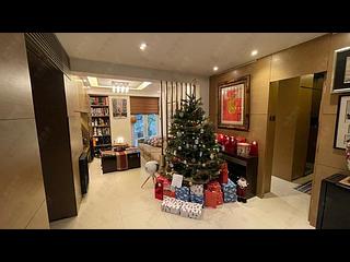 Sai Ying Pun - Golden Phoenix Court 08