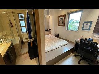Sai Ying Pun - Golden Phoenix Court 09