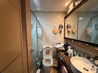 Tai Wai - The Riverpark Block 3 05