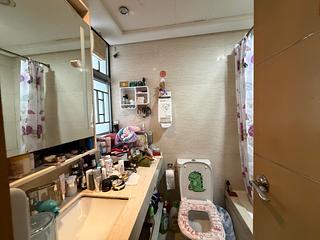 Tai Wai - The Riverpark Block 3 07