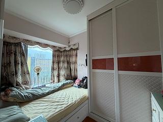Tai Wai - The Riverpark Block 3 08