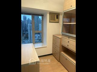 Sai Ying Pun - Centre Place 08