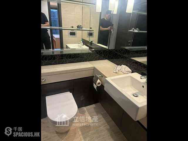 Sai Ying Pun - Centre Place 12