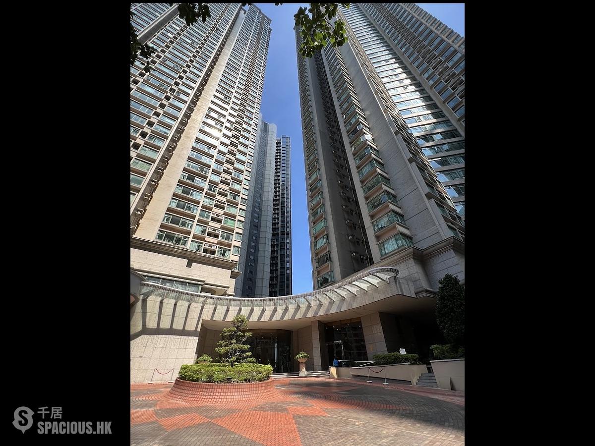 Mid Levels Central - Robinson Place 01