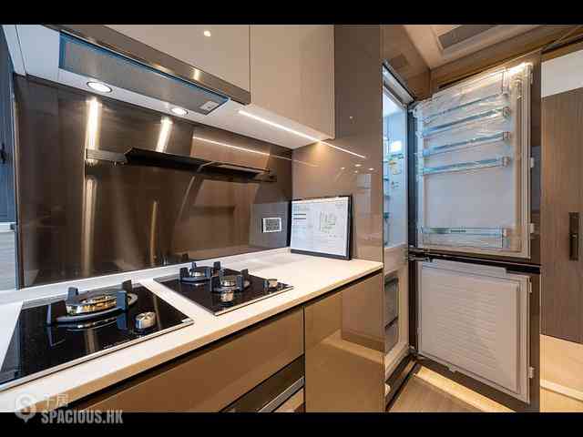 Gold Coast / So Kwun Wat - Mori 04