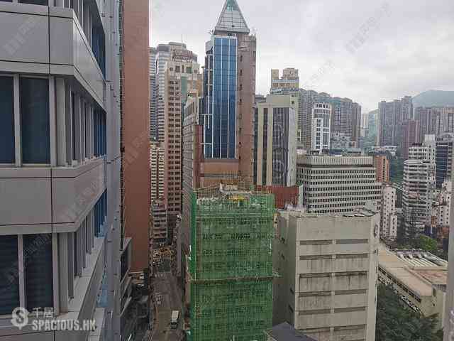 Wan Chai - Kwong Sang Hong Building Block D 04
