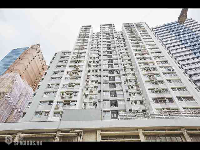 Wan Chai - Kwong Sang Hong Building Block D 08
